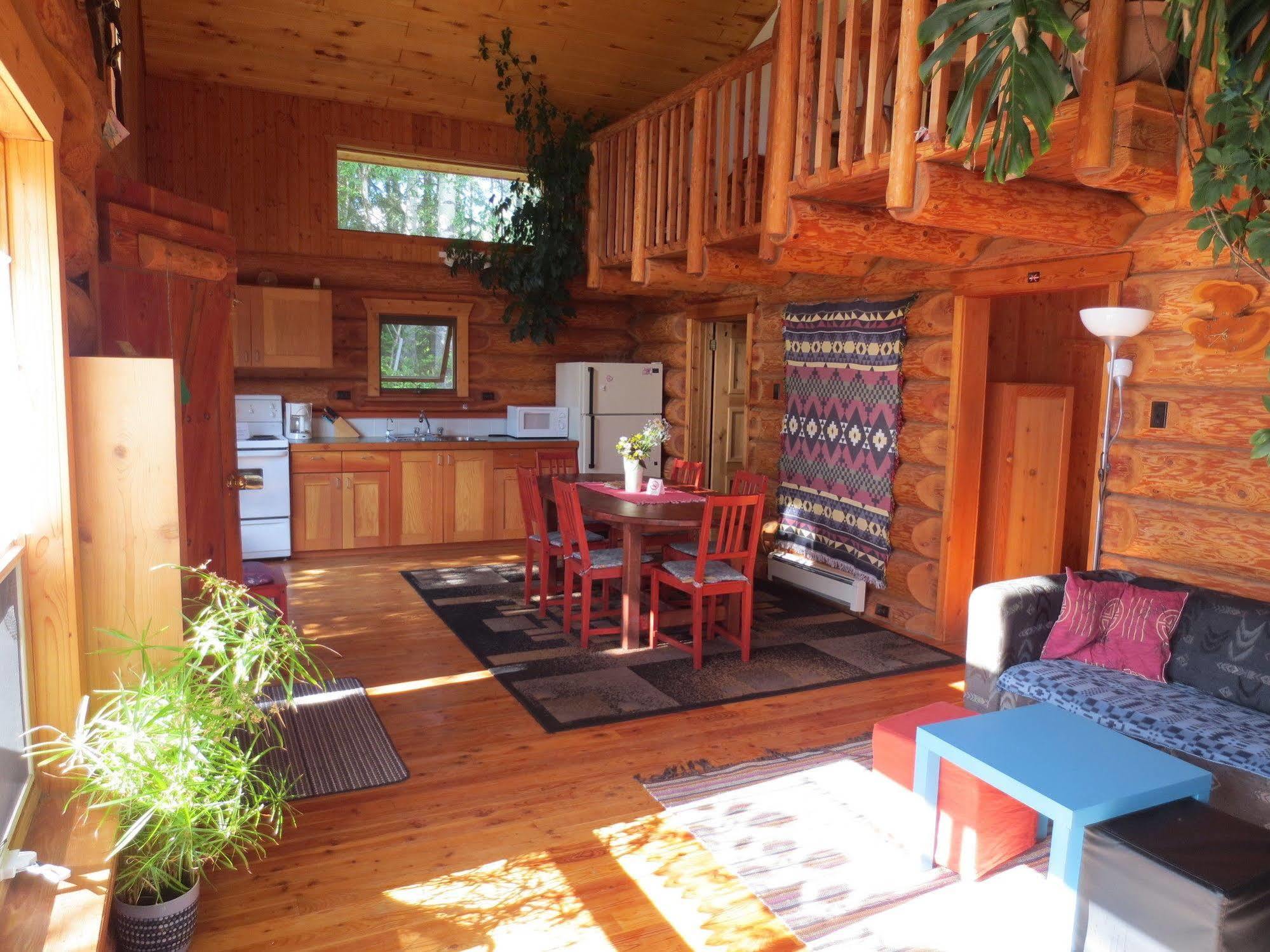 Blaeberry Mountain Lodge Golden Exterior foto